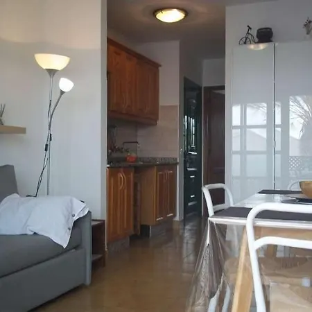 Puerto Del Carmen Sleeps 4 Pool Wifi * Пуэрто дель Кармен